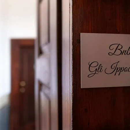 Gli Ippocastani - Free Parking - Old Town - Elegant & Spacious Apartament *