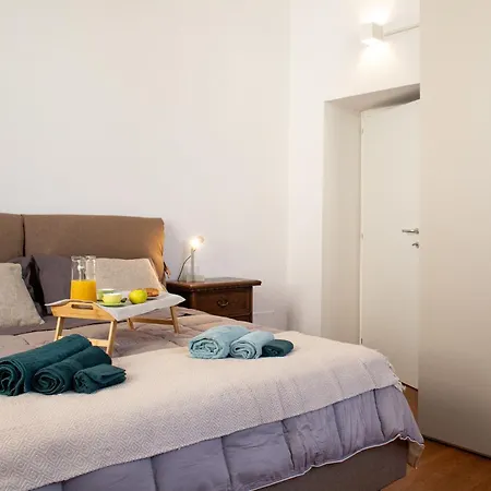 Gli Ippocastani - Free Parking - Old Town - Elegant & Spacious Апартаменты *