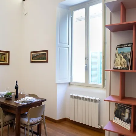 Apartment Gli Ippocastani - Free Parking - Old Town - Elegant & Spacious