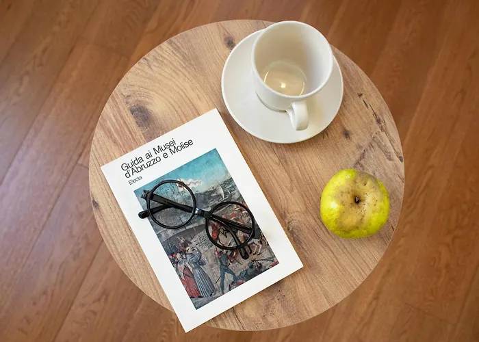 Gli Ippocastani - Free Parking - Old Town - Elegant & Spacious LʼAquila